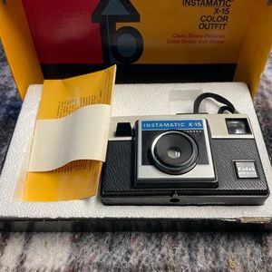 Vintage Kodak Instamatic X-15 Color Outfit Camera